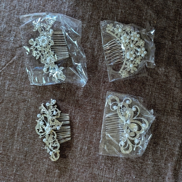 Accessories - 4 piece Women's Wedding Hair Pieces NEW